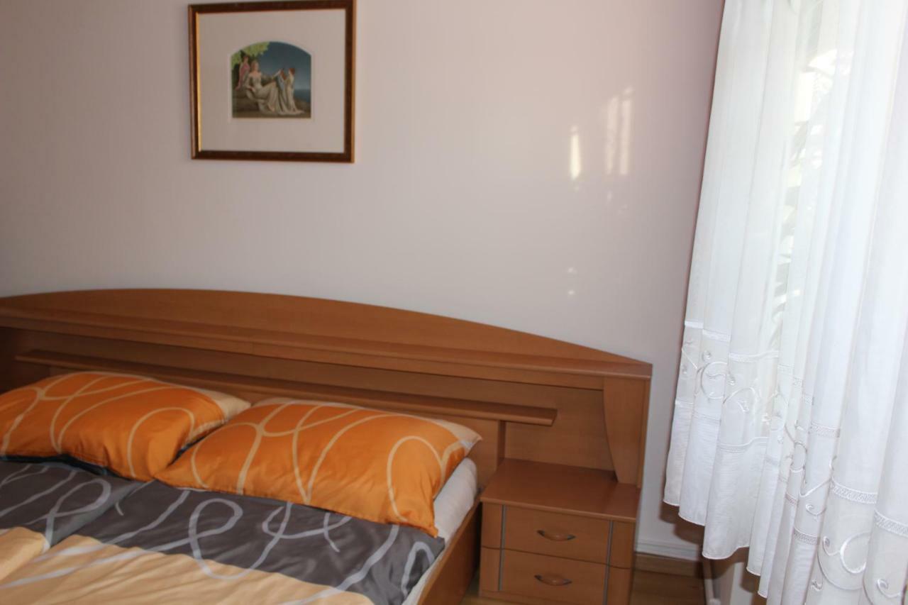Appartement "Blumengassl" Mörbisch am See Exterior foto