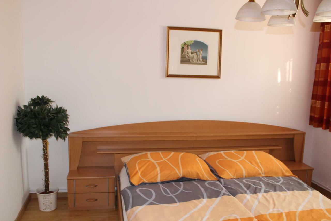 Appartement "Blumengassl" Mörbisch am See Exterior foto